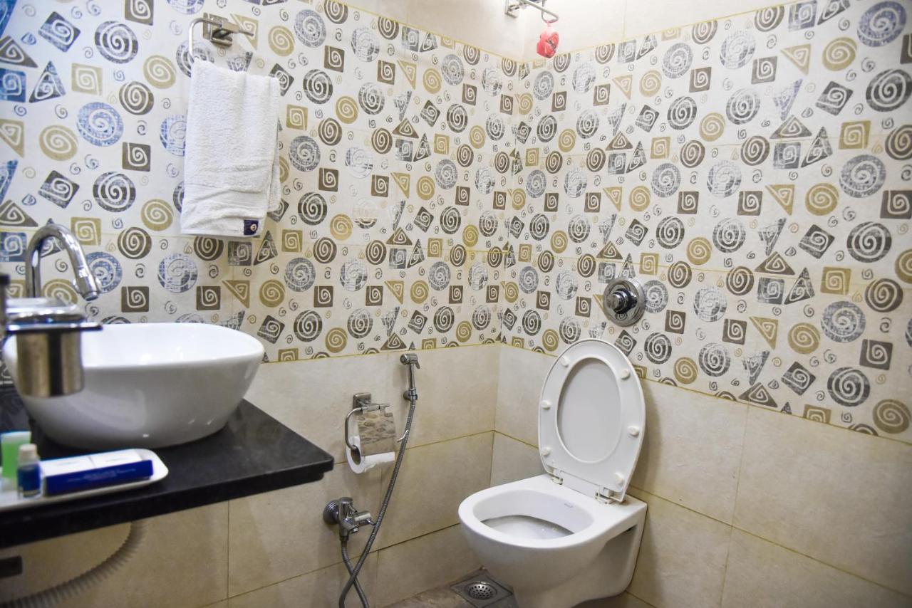 Hotel Tulsi Residency Bhuj Exterior foto
