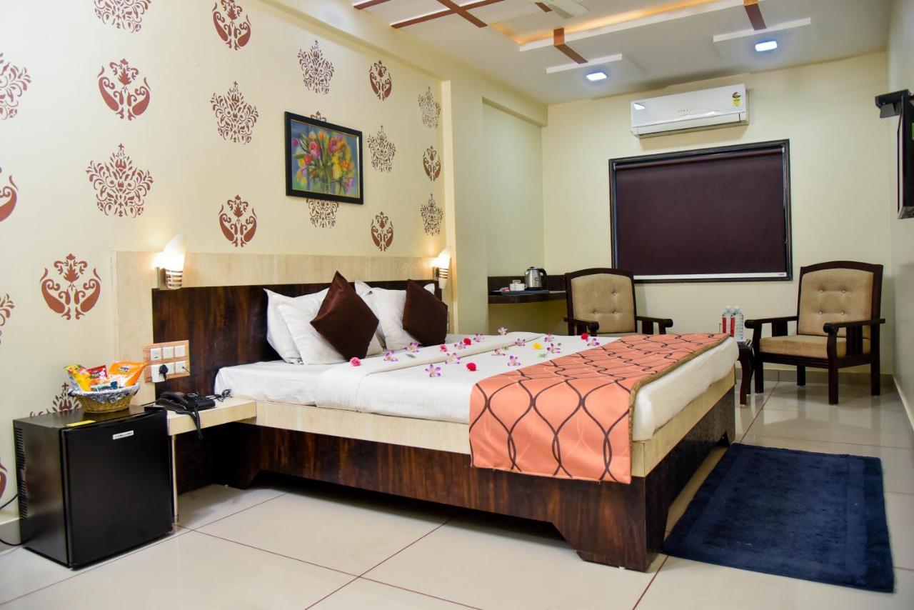 Hotel Tulsi Residency Bhuj Exterior foto